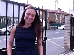 加拿大热荡妇Alyssa Reece乱搞硬与一个法国公鸡