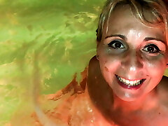 A nice blowage in the SPA pool with a lovely final anal