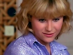 Retro Is The Hottest 204