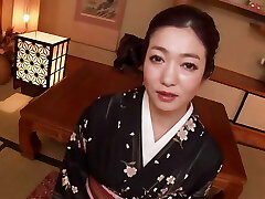 Mature Woman in Black Yukata Has Hump with Man at Hot Spring Motel