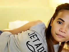 Petite hairy asian spreading her legs for a good pummel