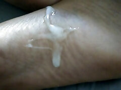 Sleepy footjob (cum on soles) Black TOES