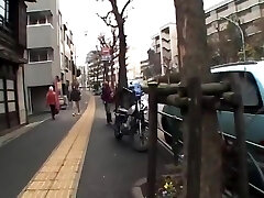 Chinkame clothing salesperson NomoEmi nineteen years old