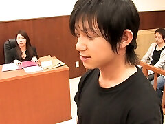The suspect manages to fuck his wife in court to display his innocence
