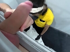 Asian hotel-worker gives client ideal handjob