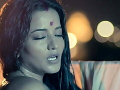 Hot sexy Bhabi with big funbags has romance with Thakur