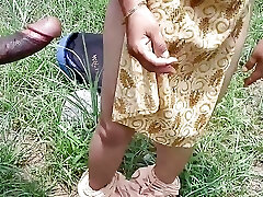 देसी स्कूल लड़की घर के बाहर हिंदी सेक्स - वायरल एमएमएस