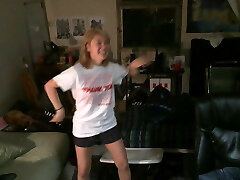 Peach Asian Girl Cheesy Dance