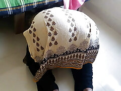 Desi Stepmom Gets Stuck While Impetuous Under The Bed When Son Fucks Her And Cum Out Her Giant Ass - Family Sex