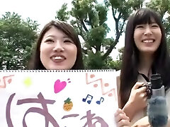 Hitchhiking to Bathtub Stall with Strangers ctoan