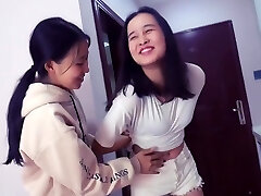 Have Fun belly button 01