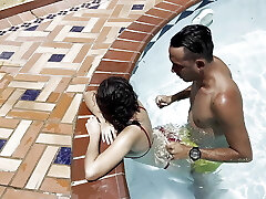 FOREIGN COUPLE CAUGHT Poking IN THE WATER