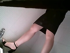 Asian casting: Sexy young Chinese woman gets down and dirty