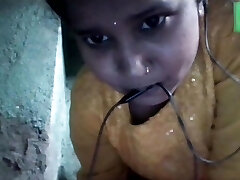 I take advantage of my tiny sister looking out the window, to give her the pound of her life