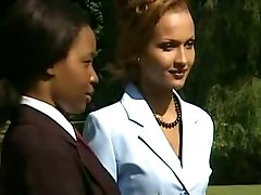 Old-school italian schoolgirls