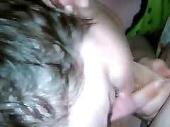 Она может сосать, что Дик весь день если ты позволишь ей.