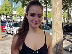Lauren, Jeune Sportive, Se Devoile Dans Un Trio 15 Min With David Perry And Venera Maxima