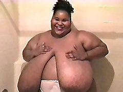 riesige schwarze bbw boobs