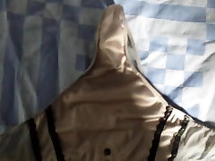 большая нагрузка на жен использованы стринги