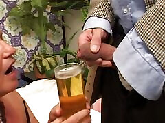 Gli Extra Stalloni - close up sex virgin 2