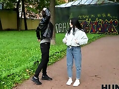 софи ли и мартин произносят по-русски по буквам цыпочка горячо изменяет своему парню в его присутствии