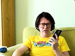 Nerd licking amateur