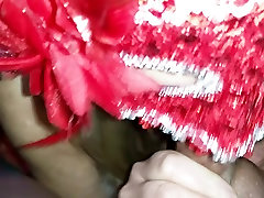AMATEUR BLOWJOB UNTER CHRISTMASS BAUM