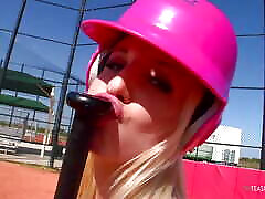 Public flashing gets put to an end once colegiala peludita blonde starts begging for a creampie