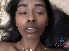 Fae Love - Gets Pussy Rubbed And Orgasms On fuck my strong boobs Pov