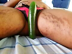 Big agent can in my pussy makes me to cum