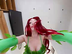 Kitty Marie - Facesitting Cosplay