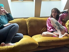 arab officer in shop Leoni Loves Lesbian Foot Fetish