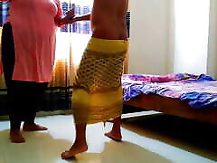 Moti Gand Vali Tutor Teacher Ko Jabardas hat badkar Choda - Student Fucks Hot Female Teacher