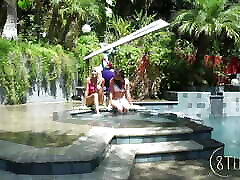 8teenhub - Jorden Kennedy and Natasha Voya - Kiss the Sun