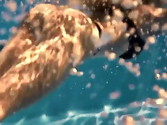Perfect Body Blonde Teen 18 Enjoys Naked Swimming