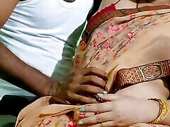 Cheating horny bhabhi ki apne ex boyfriend ke sath romance and chudai