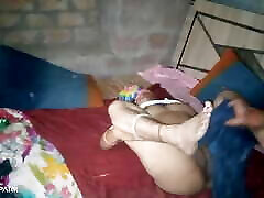 Bhabhi ko rat me jor se sex in house.