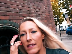 Lesbian eating brandi pussy date with milf and teen Lena Nitro