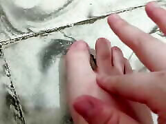 I masturbate strongly with my feet