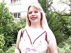 немецкая разведчица - милфа блондинка с большой задницей анна линкс anna lynx впервые снимается на кастинге