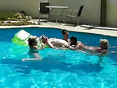 Holiday Pool Orgy Blowjob fun & underwater camera Holiday Pool Orgy Blowjob fun & underwater camera