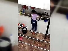 мой друг оставил меня наедине со своей женой! и я начал раздражать ее, пока не убедил записать видео так, чтобы никто не узнал!
