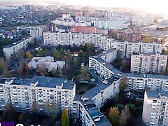 мамаша учит ее, как заниматься сексом в первый раз