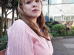 Neighborhood super tits pick-up! Nina Nishimura, the J-cup actress of my dreams who was getting naughty