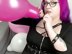 Balloon Fetish: Blow to Pop with German Goth BBW Abby Strange - Looner