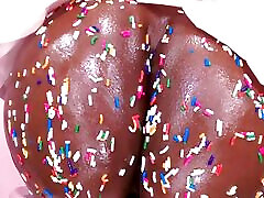 diffondere il mio cibo spruzza coperto buco del culo e figa spalancata durante primo piano estremo fetish, procace giovane