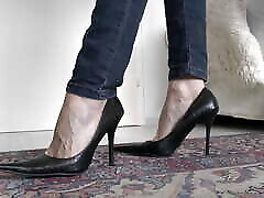 Extremely Pointed High small doubke tube Lady Victoria Valente Jerk off Instructions and a Great Cum for Pointed Heels