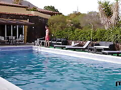 Girl In boy duo10 Swimming sauna 4k twerk