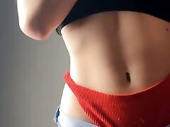 fille danime adore les muscles