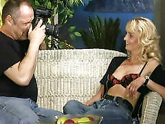 blonde deutsche milf trinkt sperma nach dem arschfick